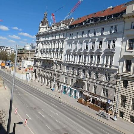Sehr Zentral Gelegen Appartamento Vienna Esterno foto