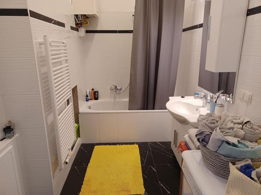 Sehr Zentral Gelegen Appartamento Vienna Esterno foto