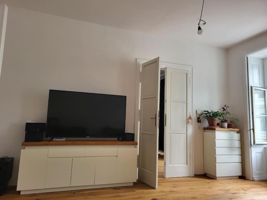 Sehr Zentral Gelegen Appartamento Vienna Esterno foto