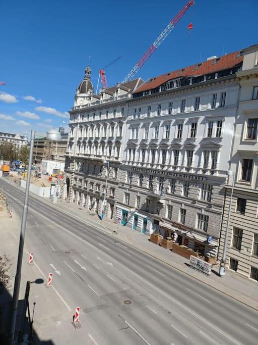 Sehr Zentral Gelegen Appartamento Vienna Esterno foto